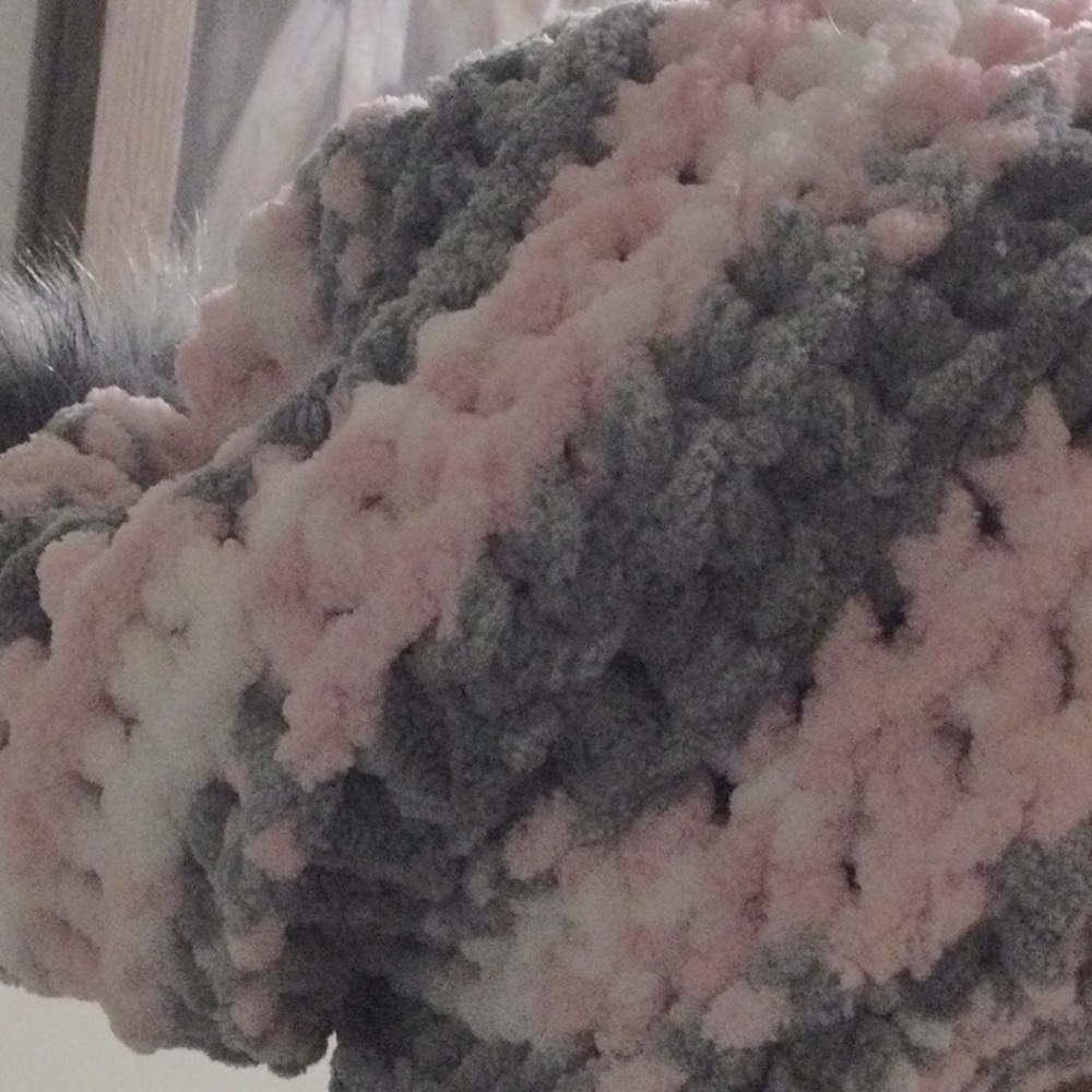 Handmade Chic Striped slouchy Beanie with Pom Pom - Picture 5 of 8